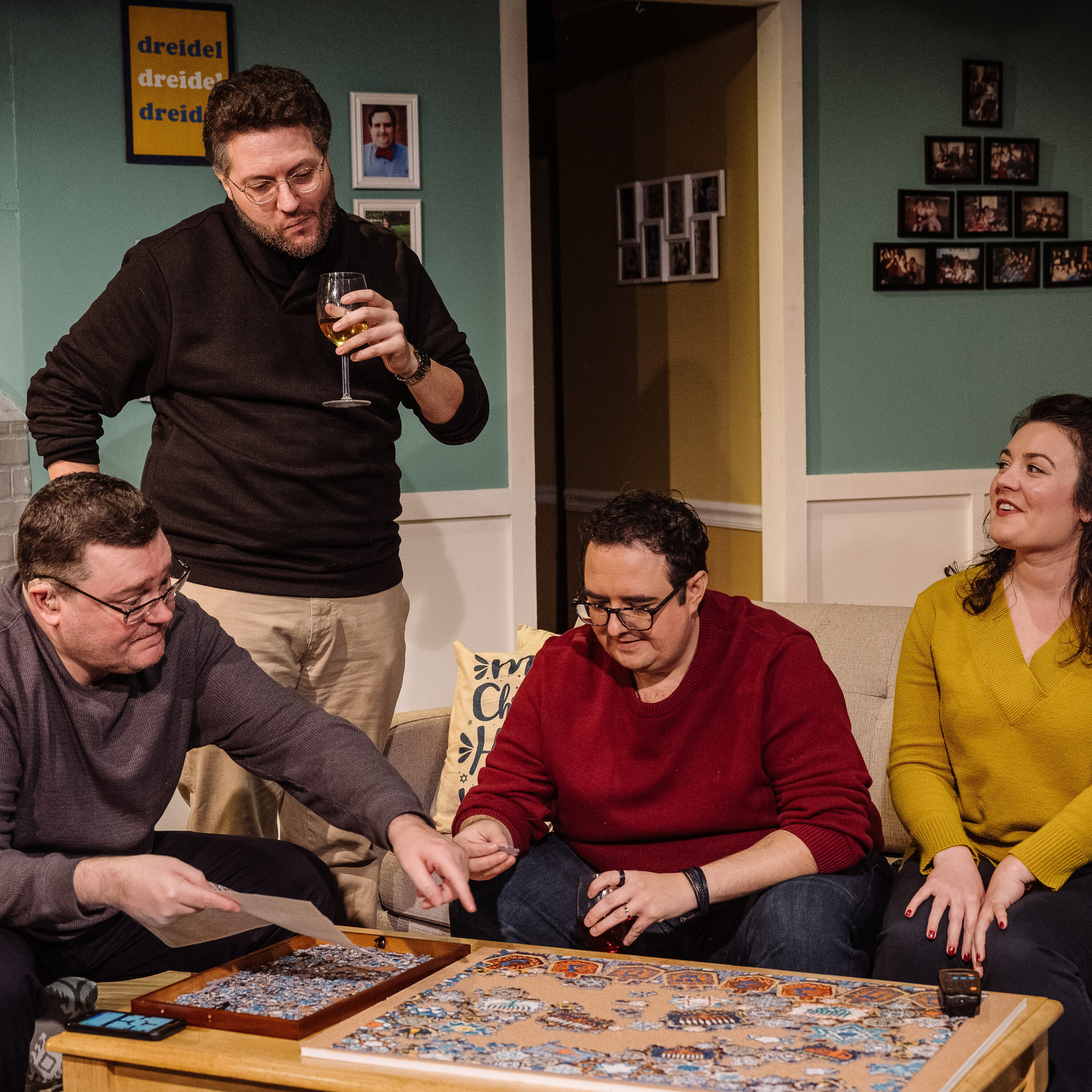 Rousuck's Review: 'A Very Jewish Christmas' episode artwork
