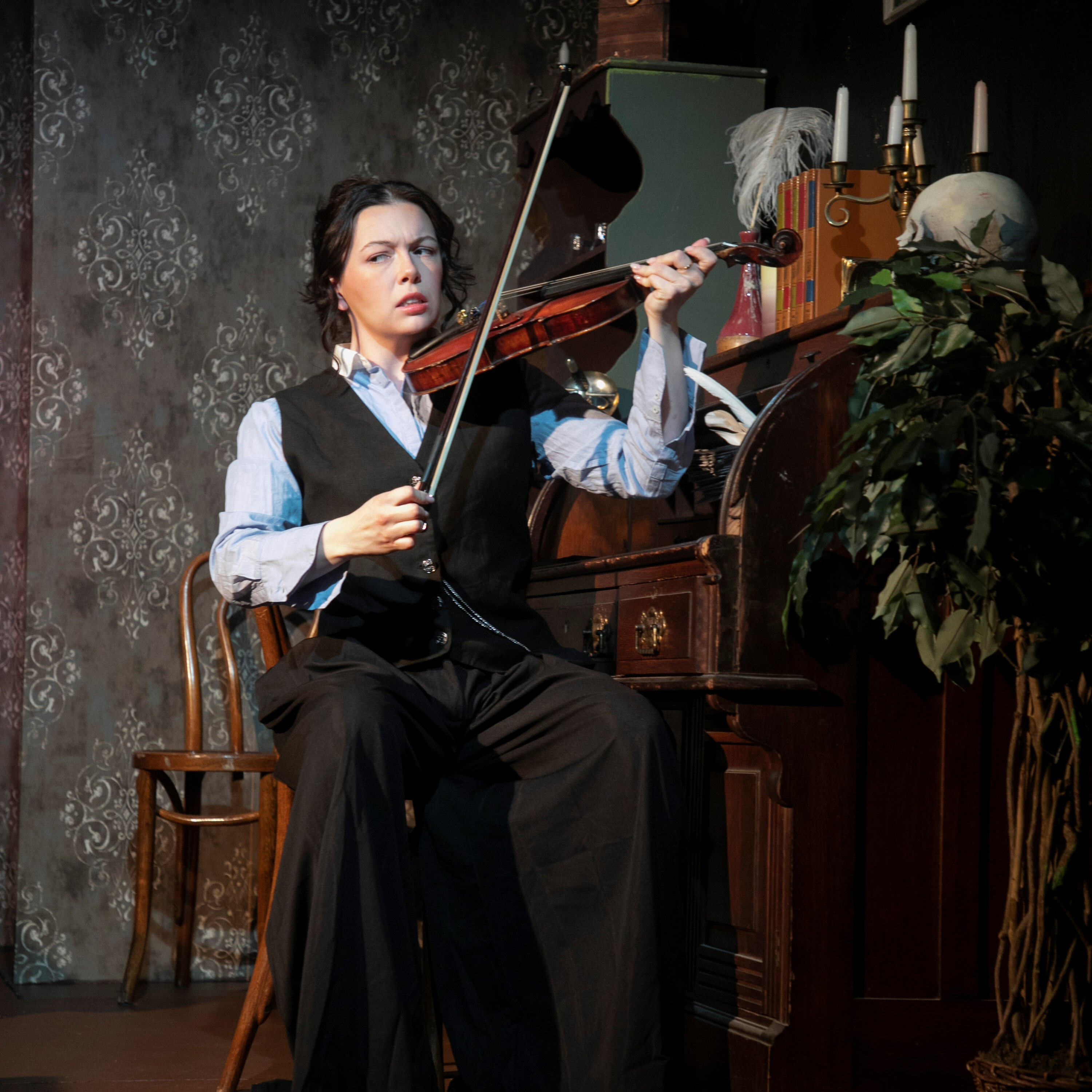 Rousuck's Review: 'Miss Holmes' at Fells Point Corner Theatre episode artwork