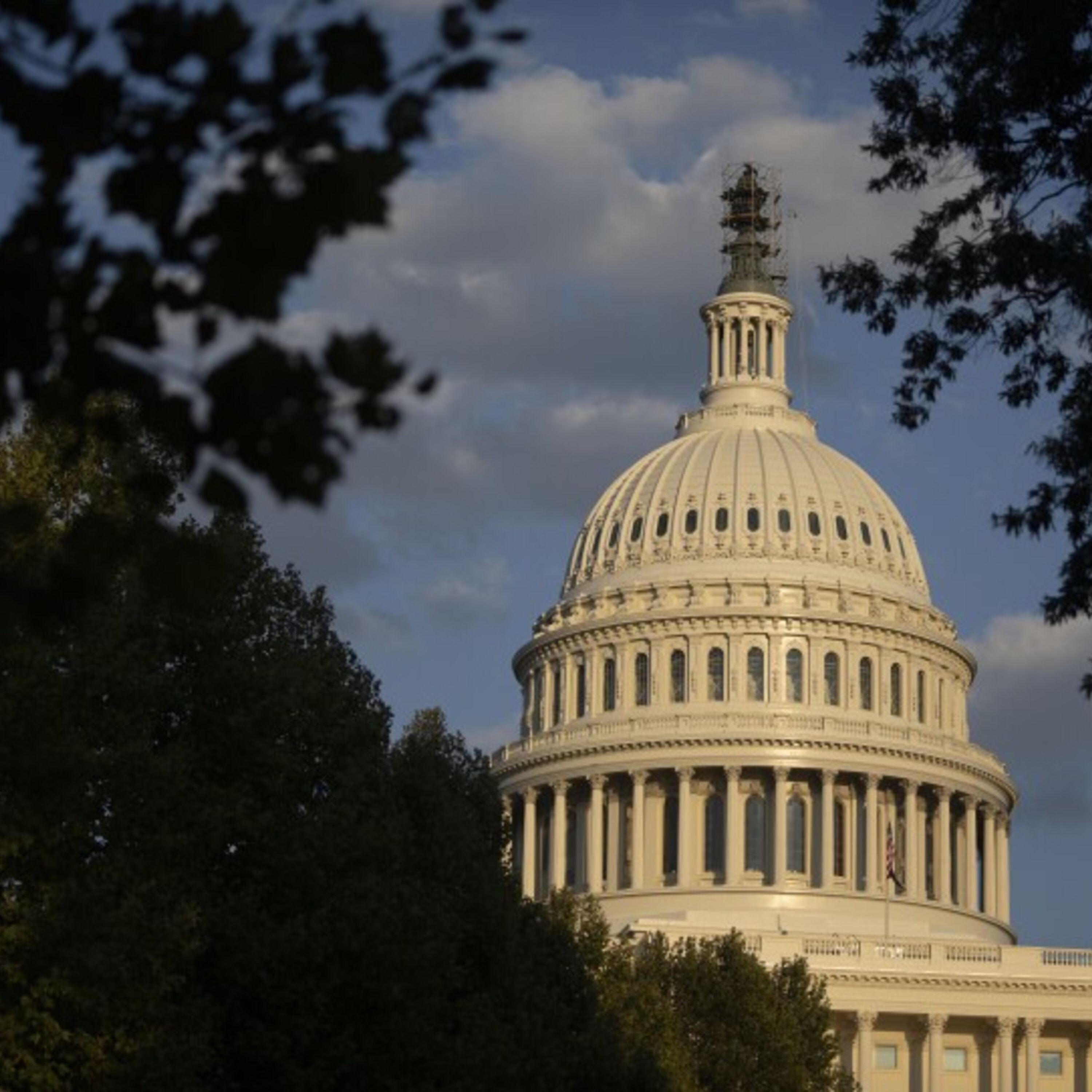 News Wrap: Congressional Update, Parishes Close & Bridge Recovery episode artwork